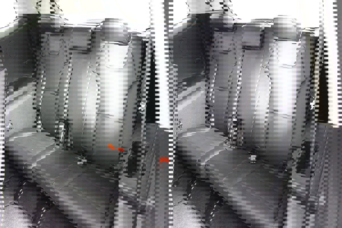 Used 2023 Kia Telluride S image 36