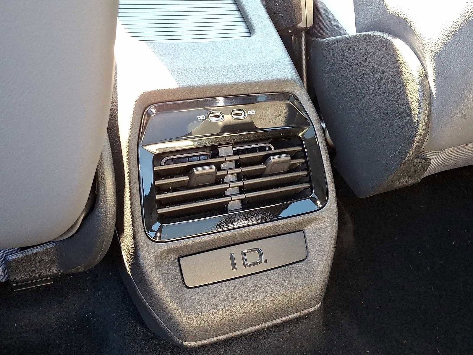 Used 2022 Volkswagen ID.4 Pro S image 27