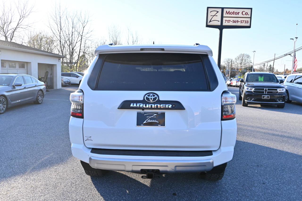 Used 2019 Toyota 4Runner TRD Off-Road image 11