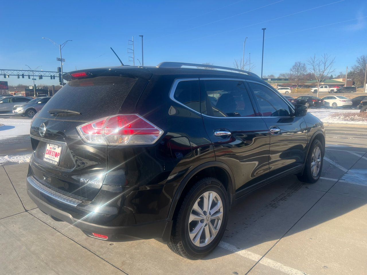 Used 2015 Nissan Rogue SV image 6