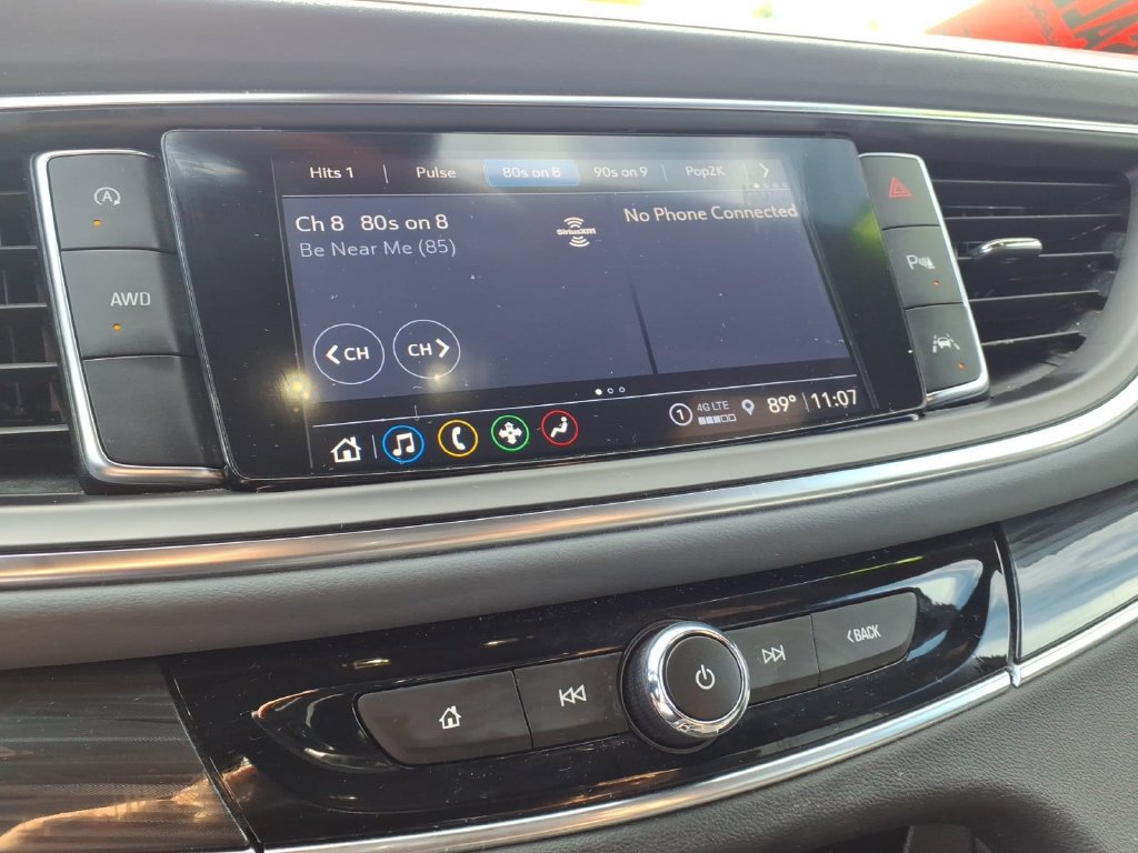 Used 2024 Buick Enclave Essence AWD/4WD image 18