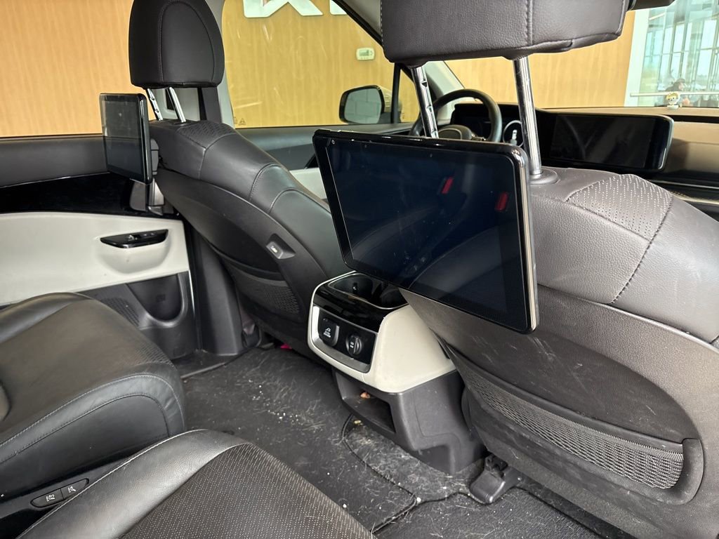Certified 2022 Kia Carnival SX Prestige image 25