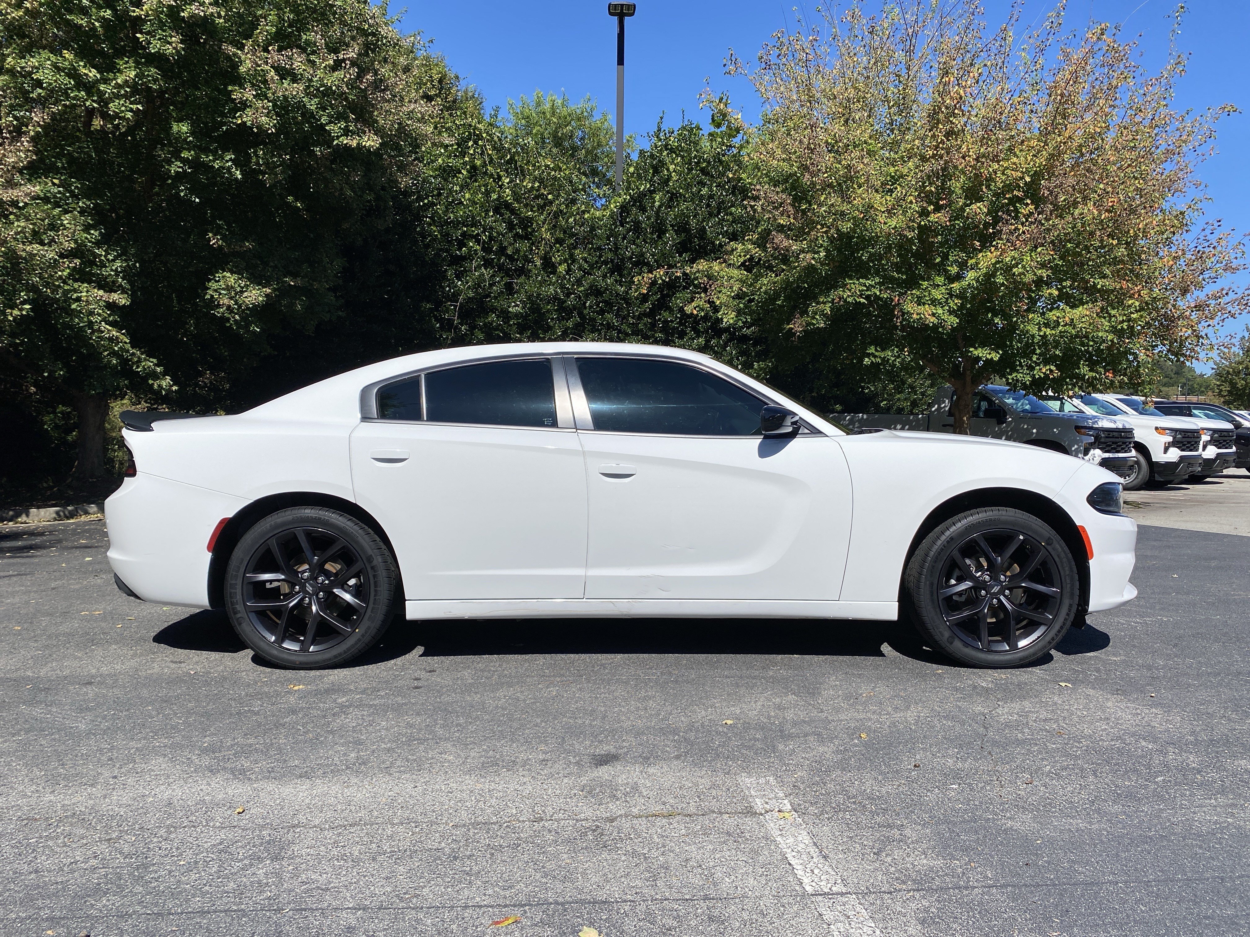 Used 2022 Dodge Charger SXT w/ Blacktop Package RWD image 41