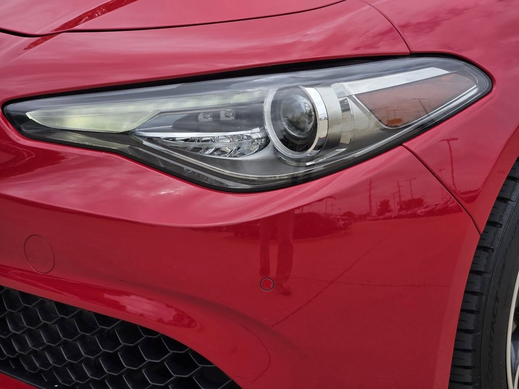 Used 2022 Alfa Romeo Giulia Veloce image 15