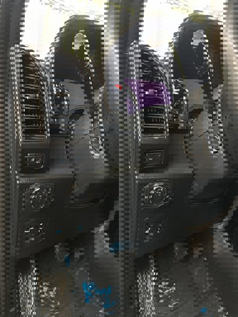 Used 2020 Ford Expedition Max Limited w/ Equipment Group 301A image 15