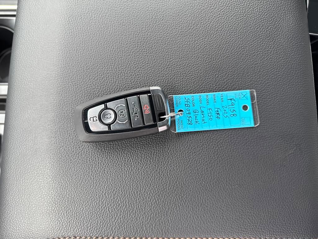 New 2025 Ford F150 Lariat w/ Equipment Group 502A High image 28