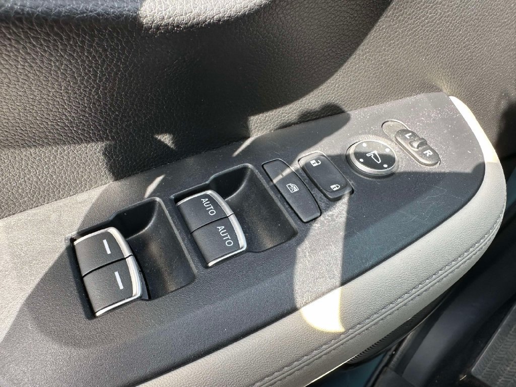 Certified 2024 Honda HR-V EX-L image 31