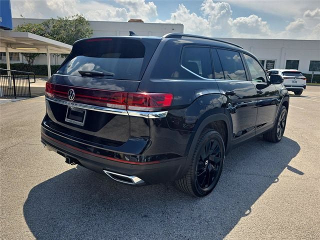 New 2026 Volkswagen Atlas SE FWD image 3