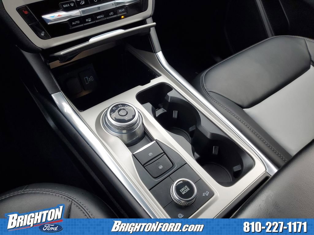 Certified 2022 Ford Explorer XLT w/ Equipment Group 202A image 28