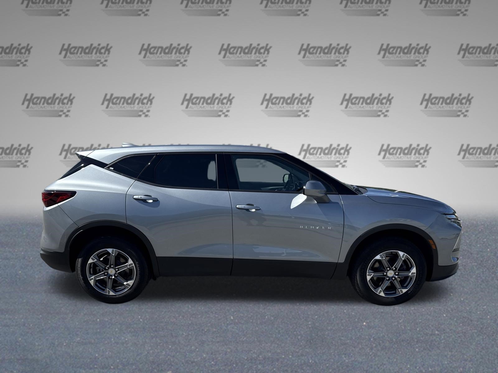 Used 2025 Chevrolet Blazer LT AWD/4WD image 10