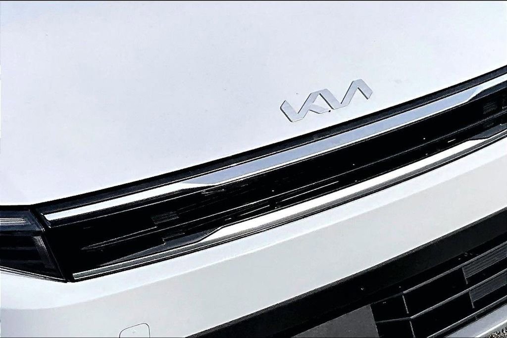 Used 2025 Kia K4 EX image 29