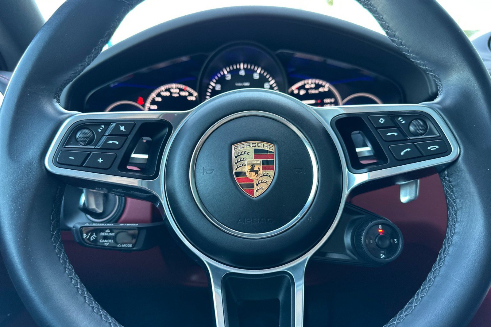 Certified 2023 Porsche Cayenne Platinum Edition AWD/4WD image 24
