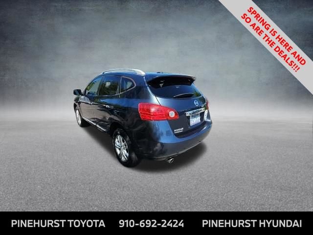 Used 2013 Nissan Rogue SV w/ Premium Pkg image 8