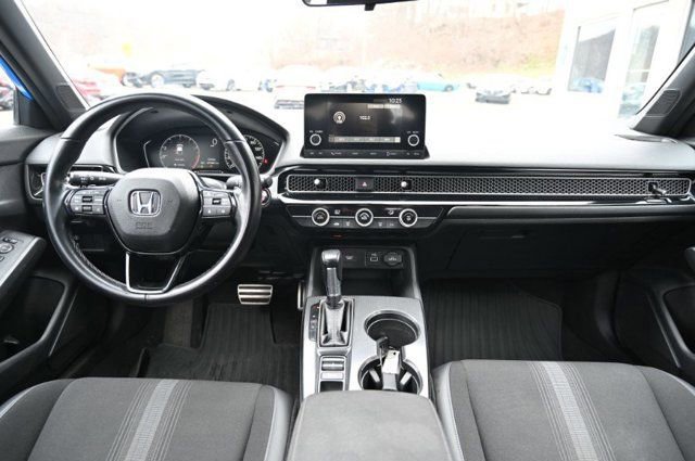 Used 2022 Honda Civic Sport image 4