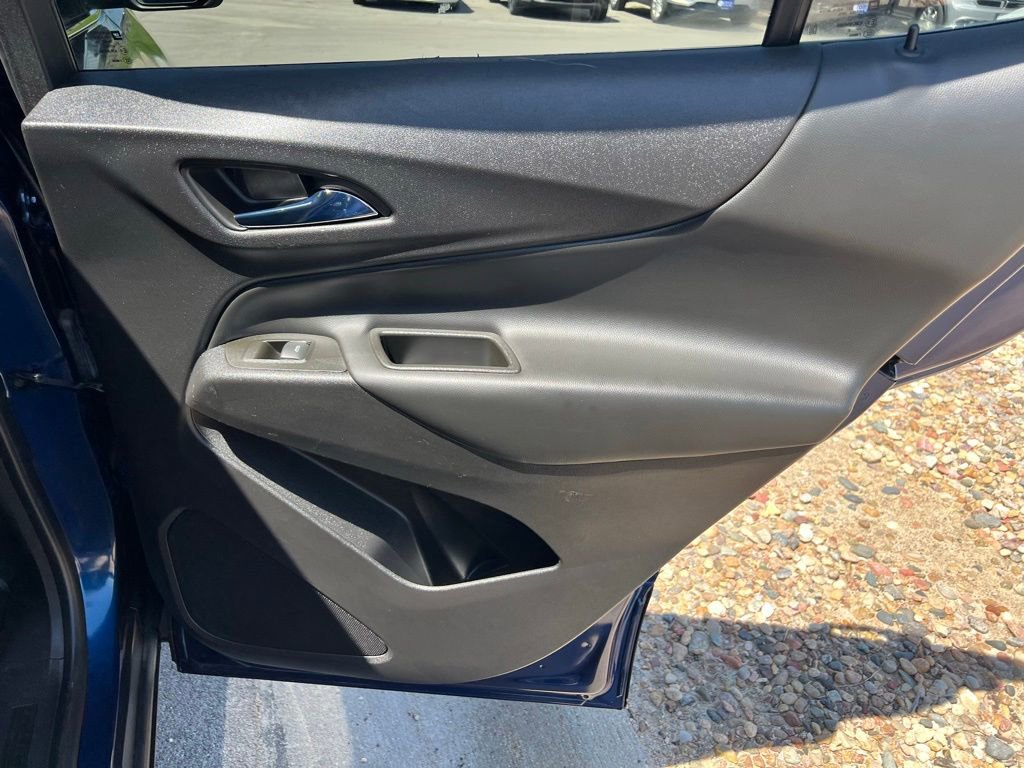Used 2022 Chevrolet Equinox LT w/ LPO, Floor Liner Package AWD/4WD image 23