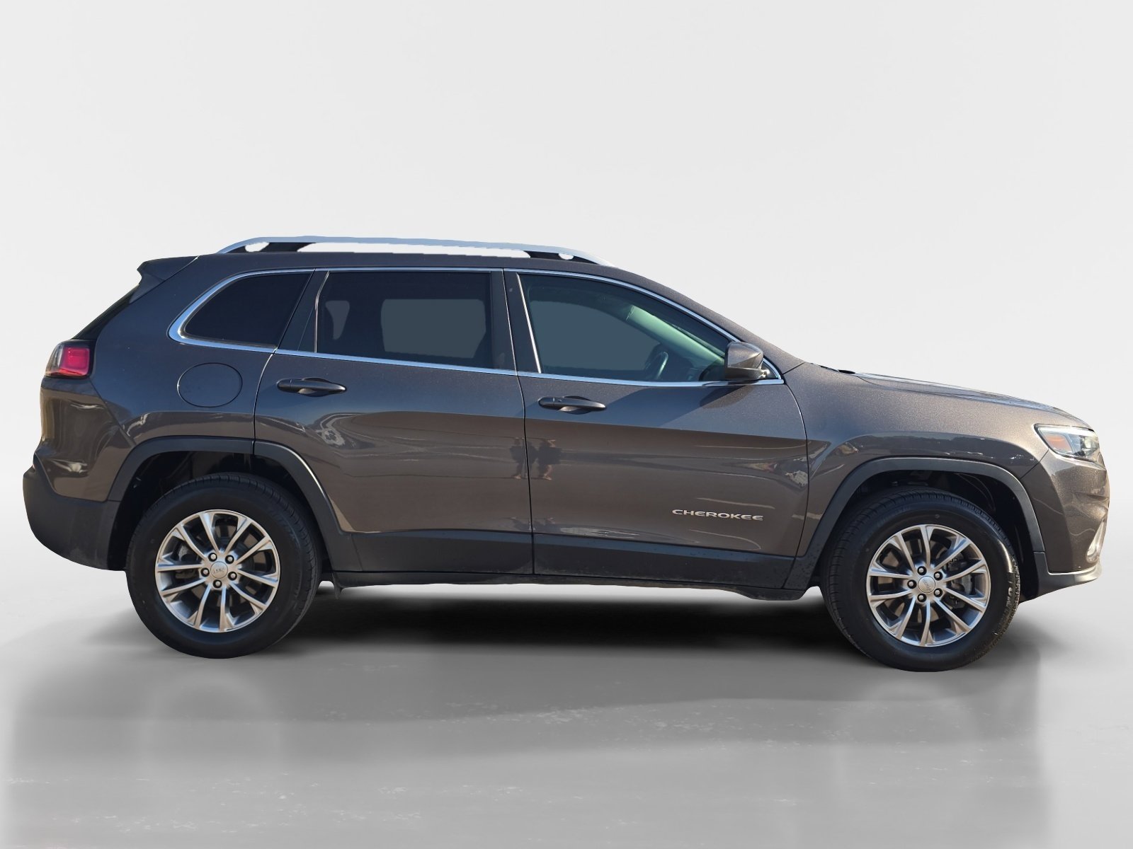 Used 2019 Jeep Cherokee Latitude Plus image 6