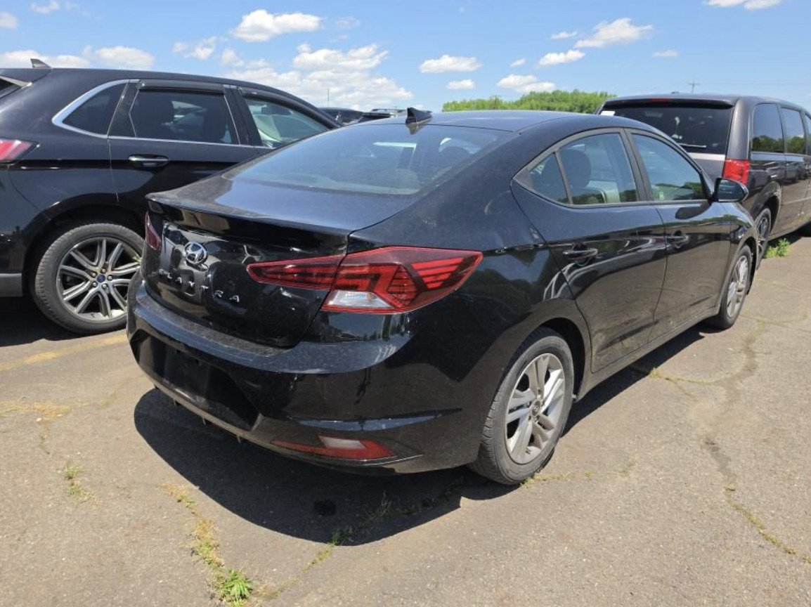 Used 2019 Hyundai Elantra SEL w/ Cargo Package FWD image 4