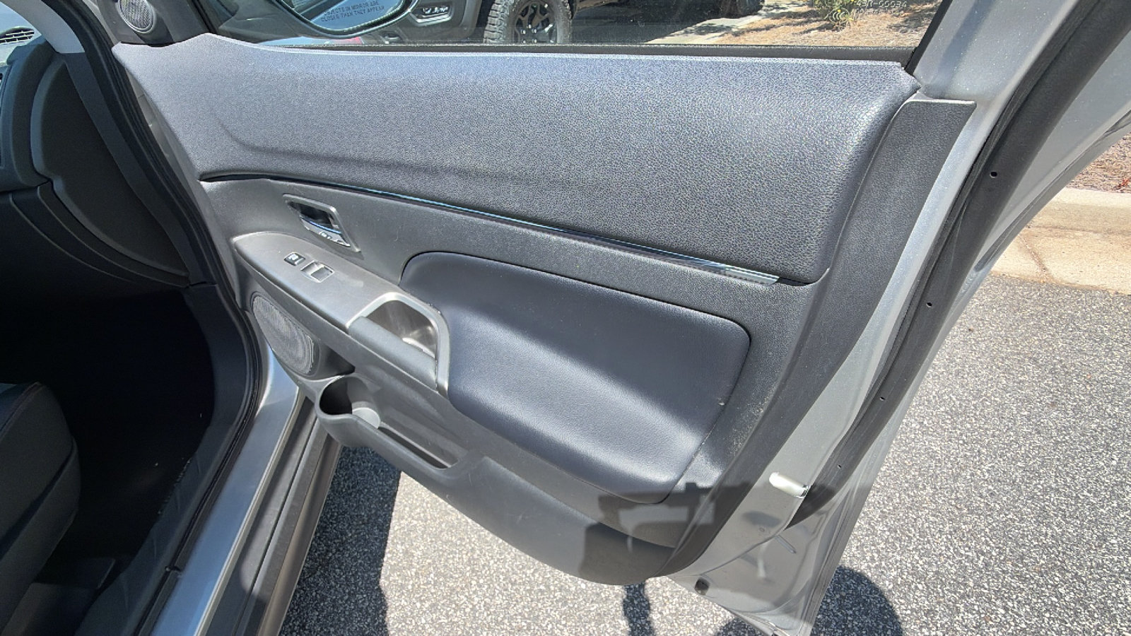 Used 2024 Mitsubishi Outlander Sport AWD image 18