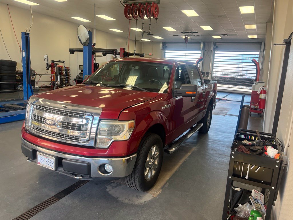 Used 2014 Ford F150 XLT w/ Equipment Group 302A Luxury AWD/4WD image 2