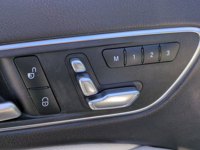 Used 2018 Mercedes-Benz GLA 250 image 12