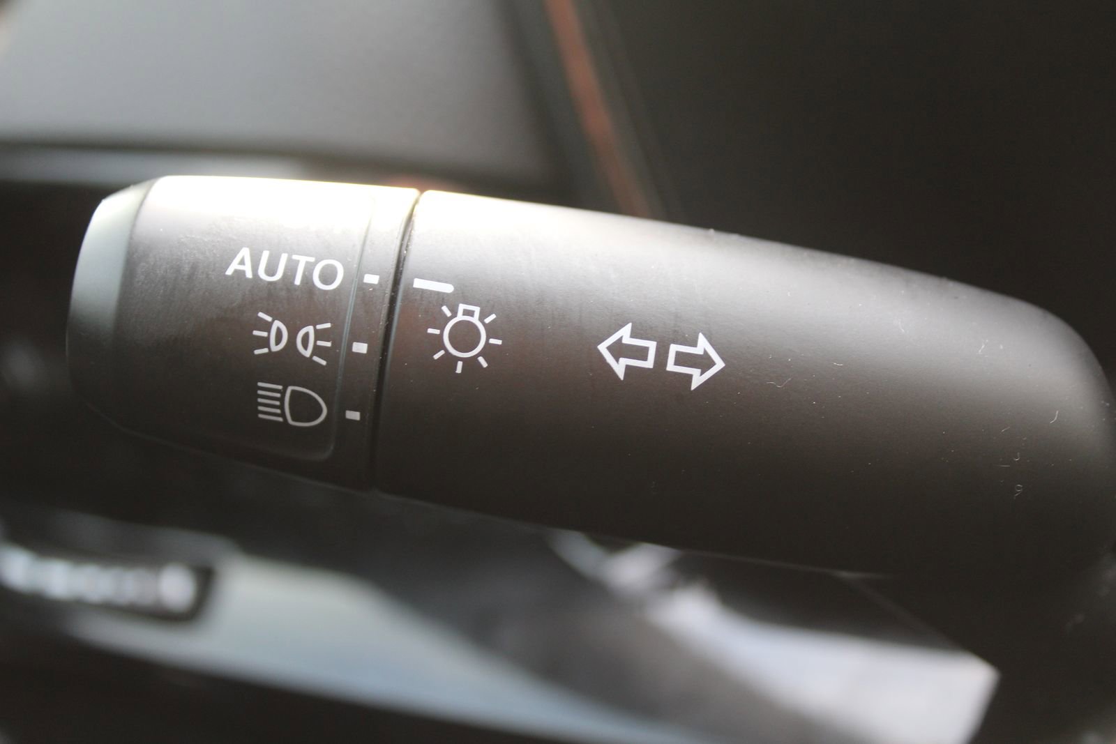 Used 2025 Honda CR-V EX-L image 29