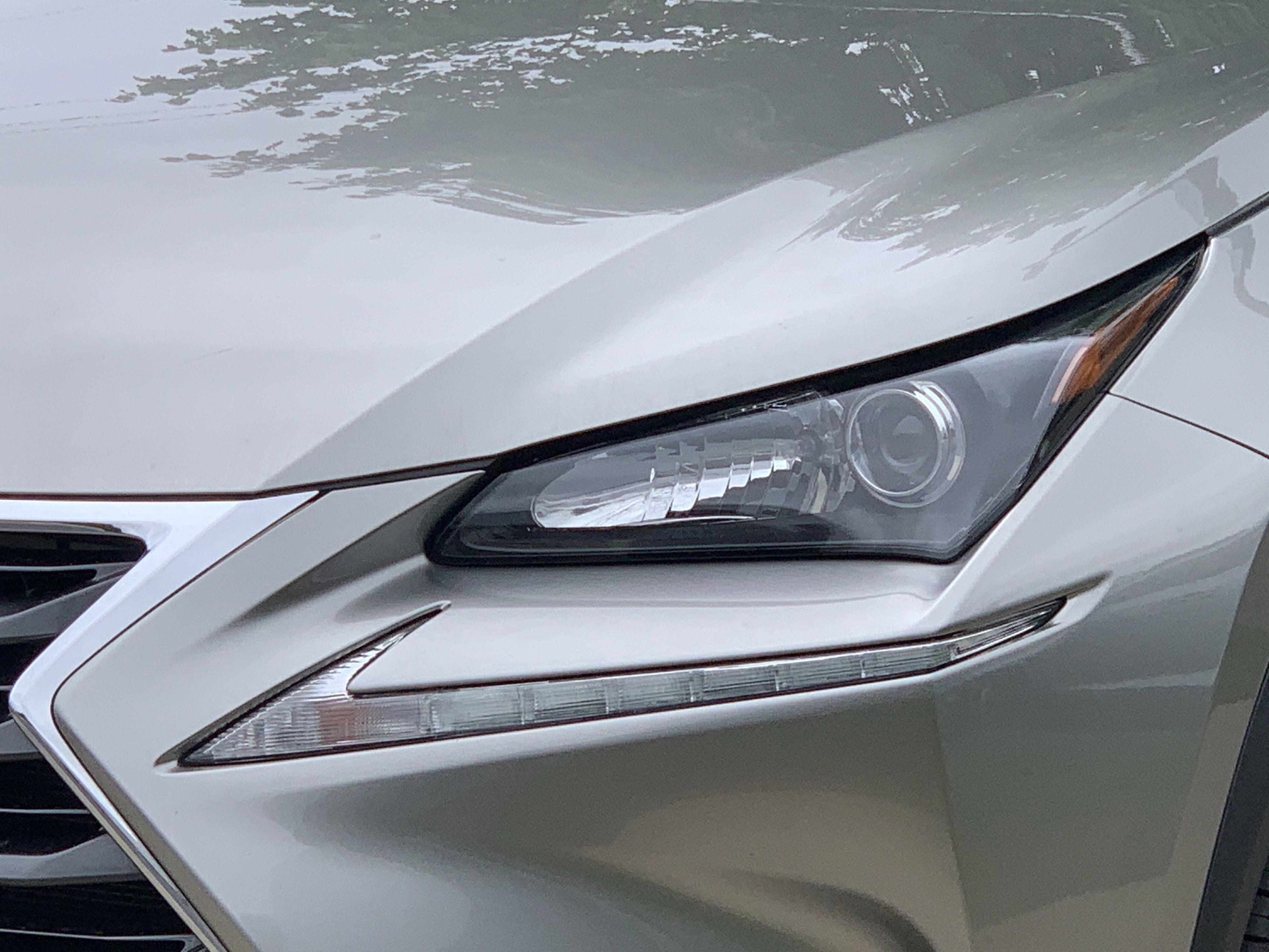 Used 2015 Lexus NX 300h FWD w/ Comfort Package image 6