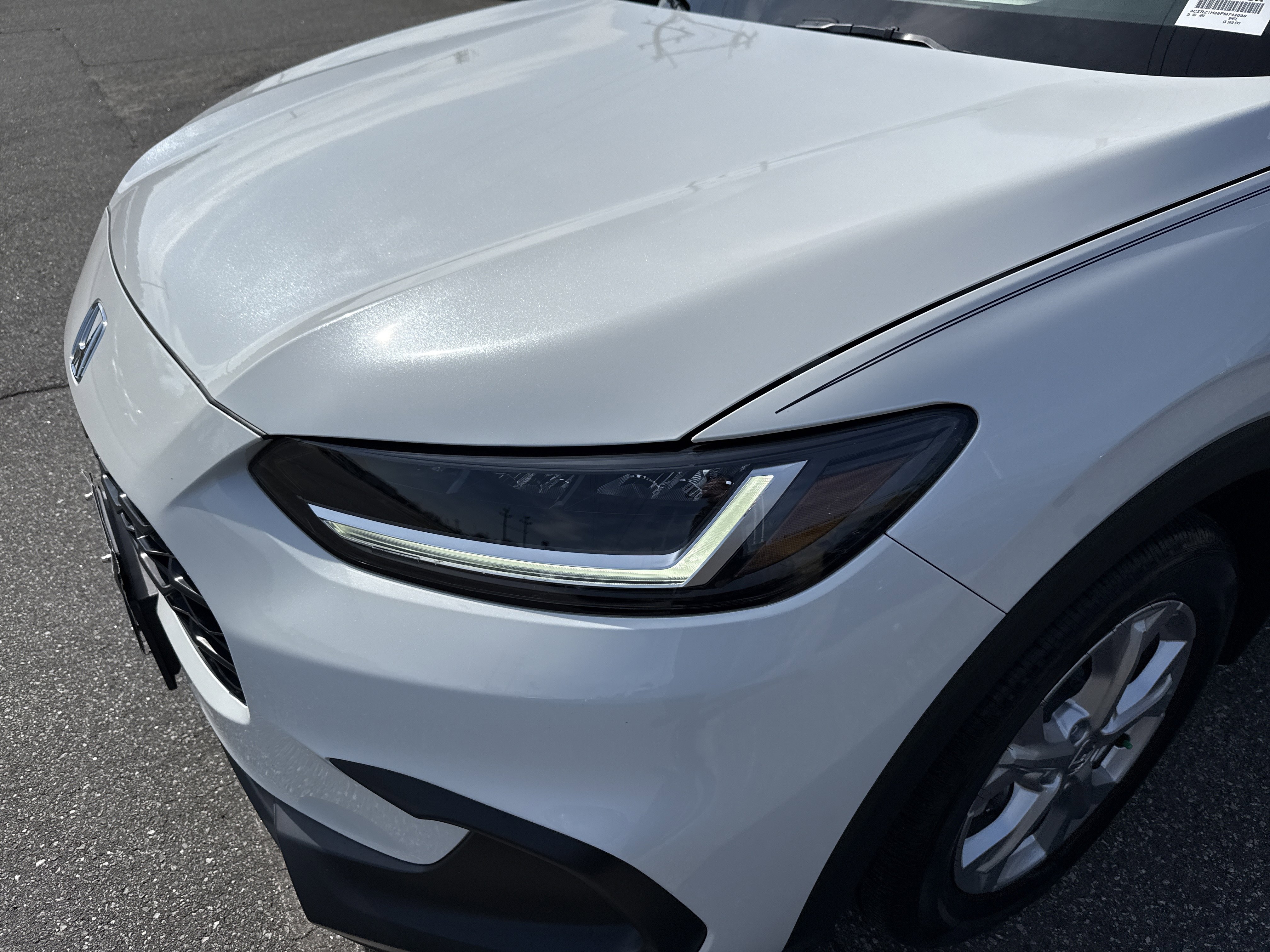 Certified 2023 Honda HR-V LX image 6