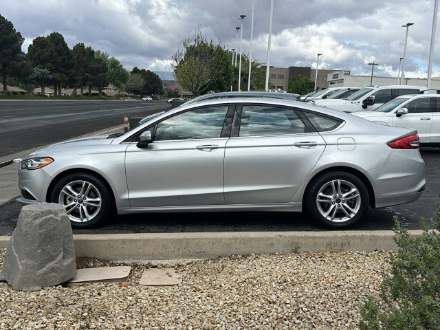 Used 2018 Ford Fusion SE image 6