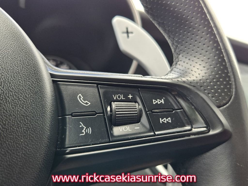 Used 2022 Alfa Romeo Giulia Veloce image 24