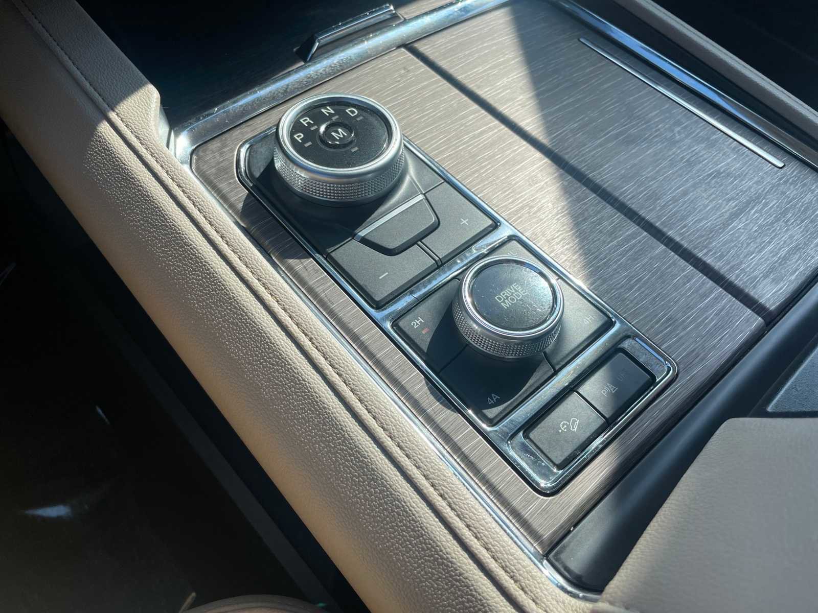 Used 2023 Ford Expedition Max Limited image 20