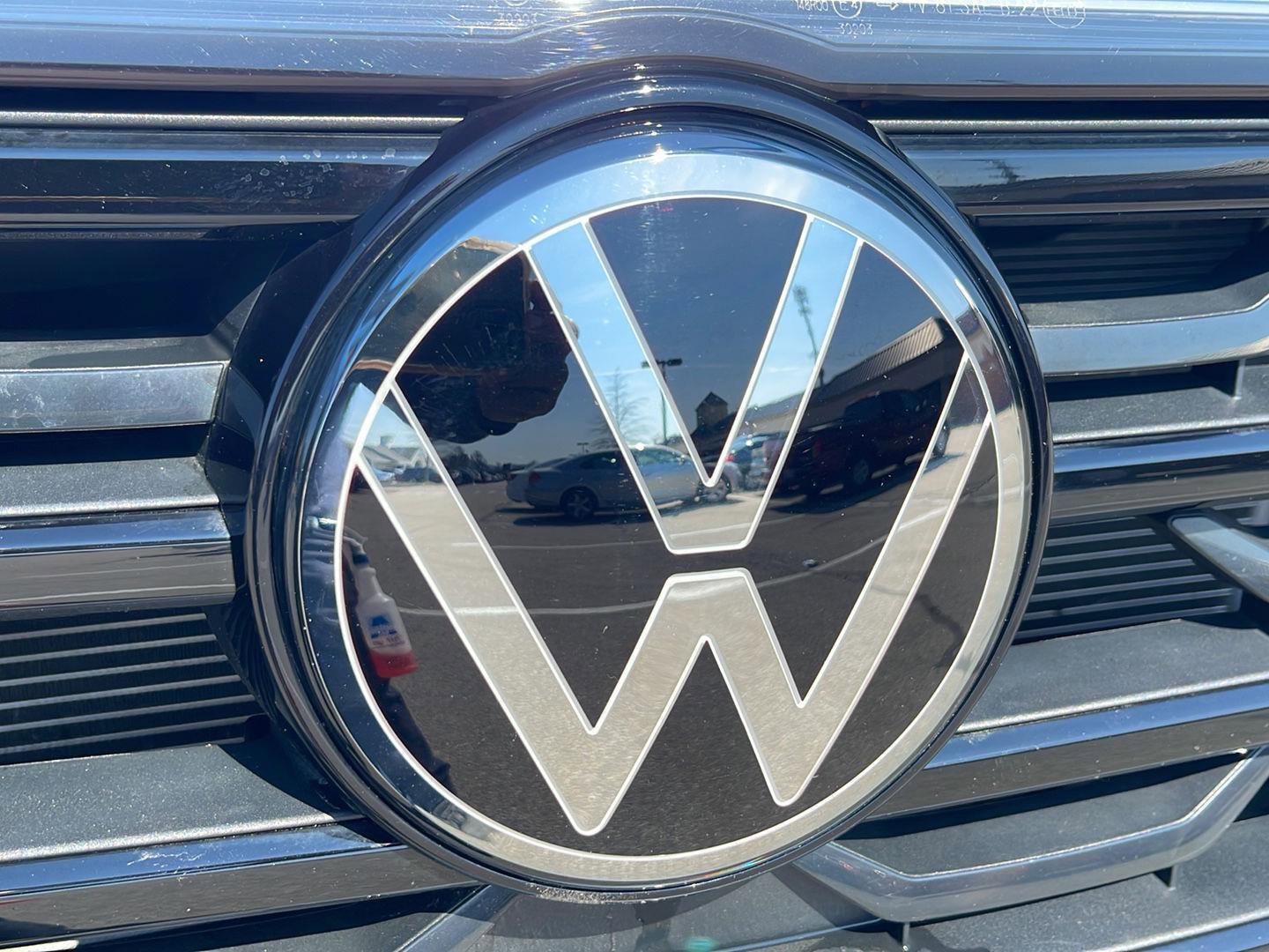 Used 2024 Volkswagen Atlas Cross Sport SE image 12