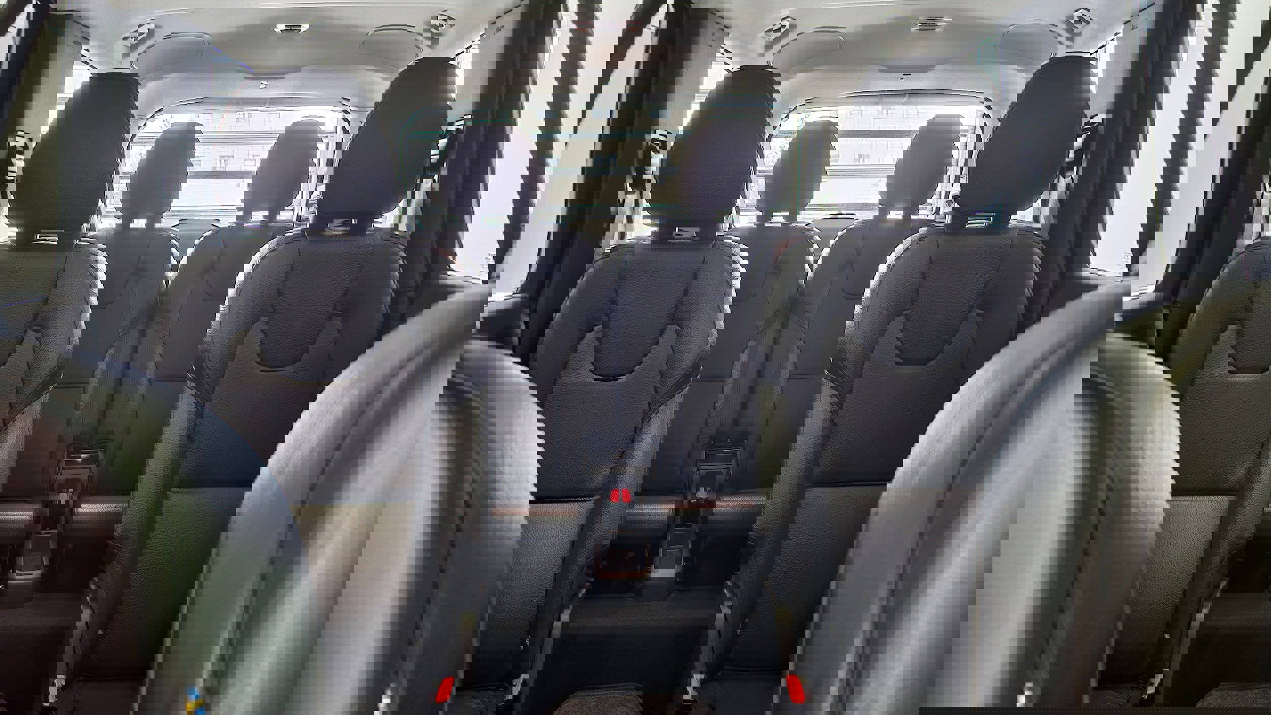 Certified 2022 Volvo XC90 T8 Inscription Expression w/ Advanced Package image 18