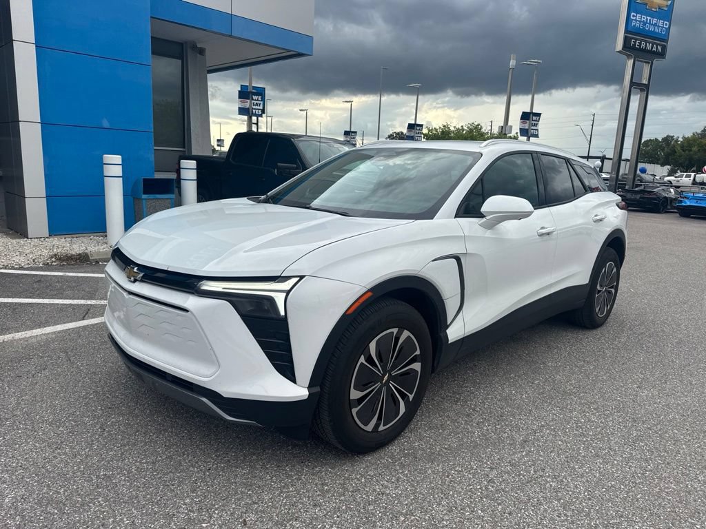 Used 2024 Chevrolet Blazer EV LT AWD/4WD image 3