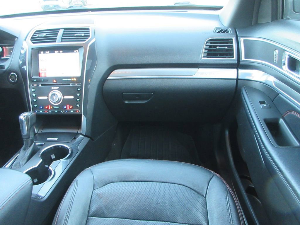 Used 2017 Ford Explorer Sport w/ Equipment Group 401A image 19