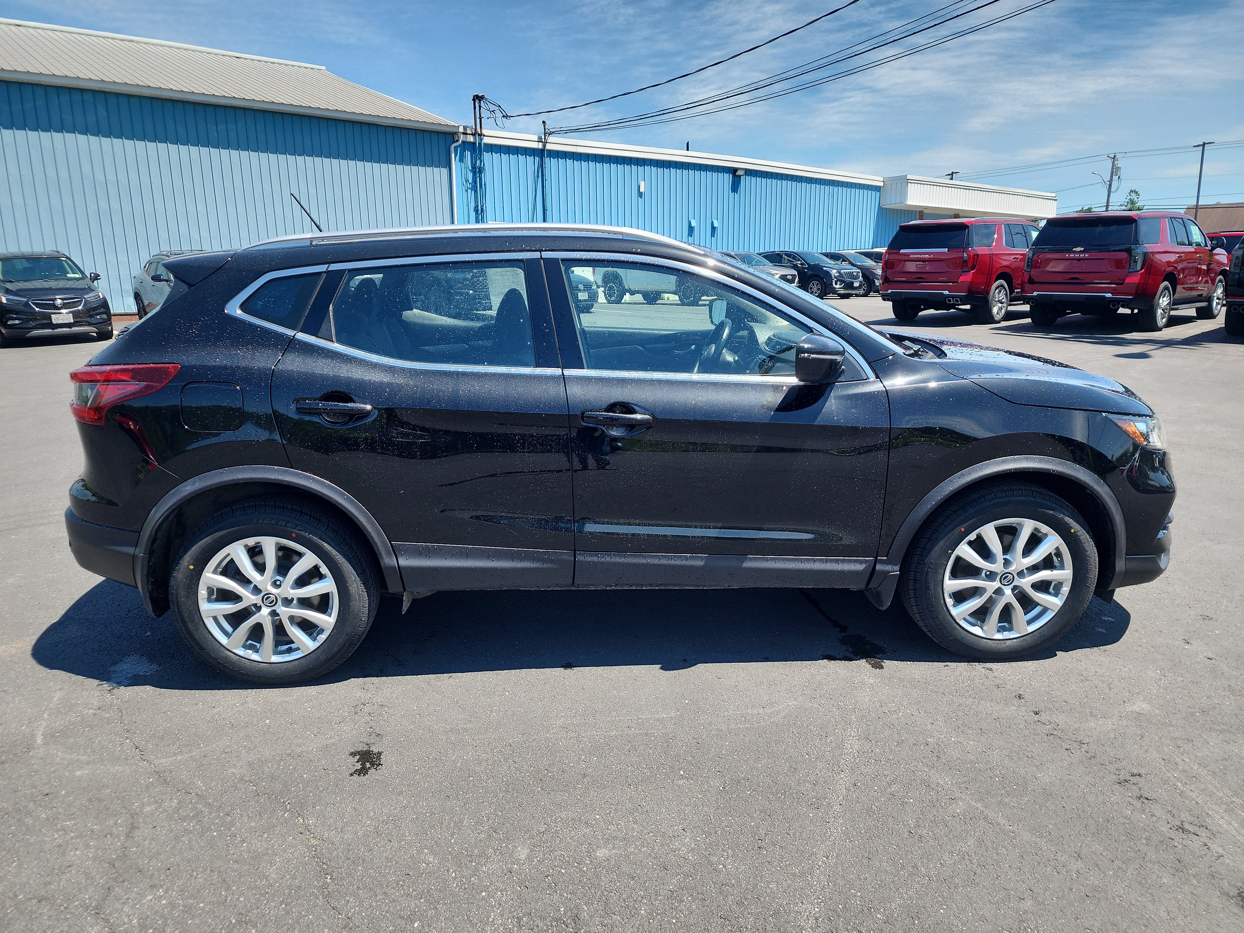 Used 2021 Nissan Rogue Sport SV AWD/4WD image 9