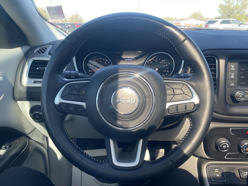 Used 2018 Jeep Compass Latitude image 29