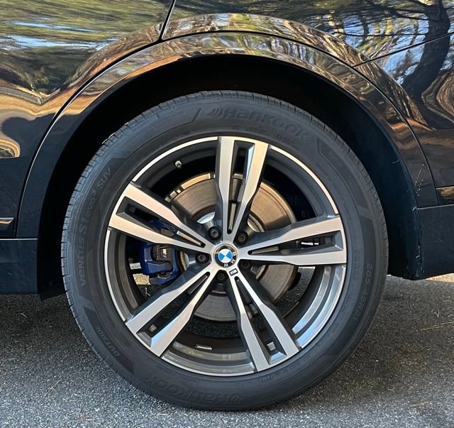 Used 2022 BMW X7 xDrive40i w/ M Sport Package image 7