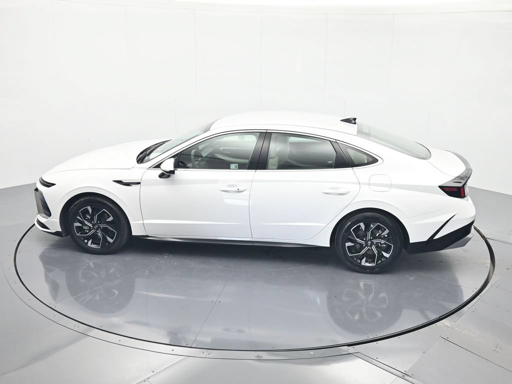 Used 2025 Hyundai Sonata SEL FWD image 36
