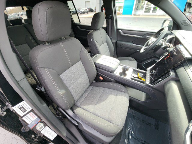 Used 2025 GMC Acadia Elevation image 12