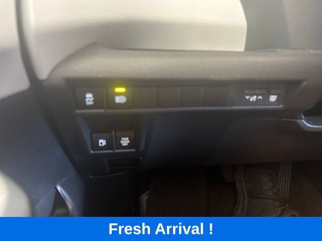 Used 2026 Toyota Sienna XLE FWD image 10