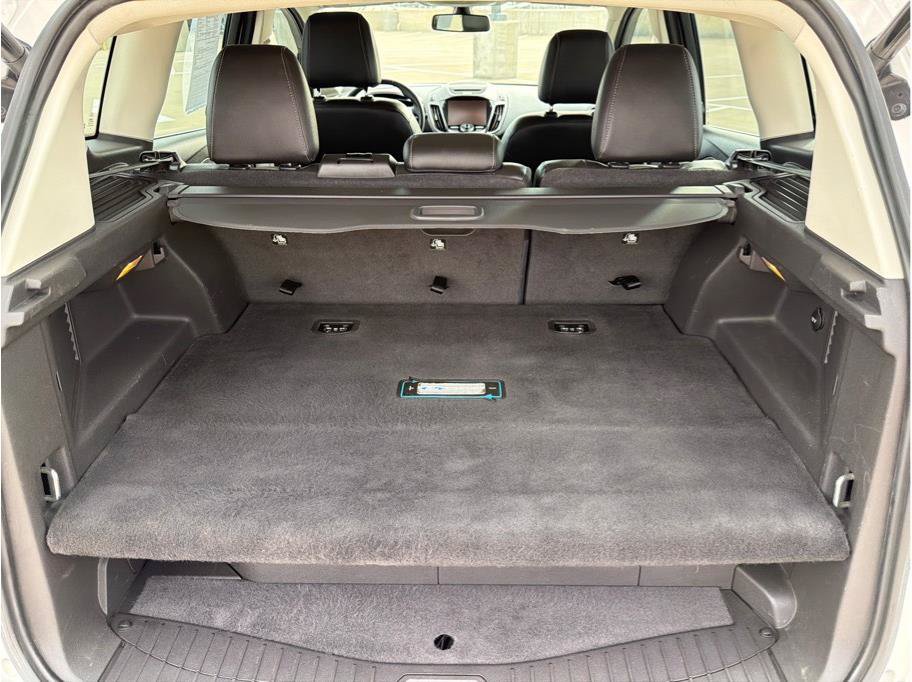 Used 2013 Ford C-MAX Energi SEL FWD image 12