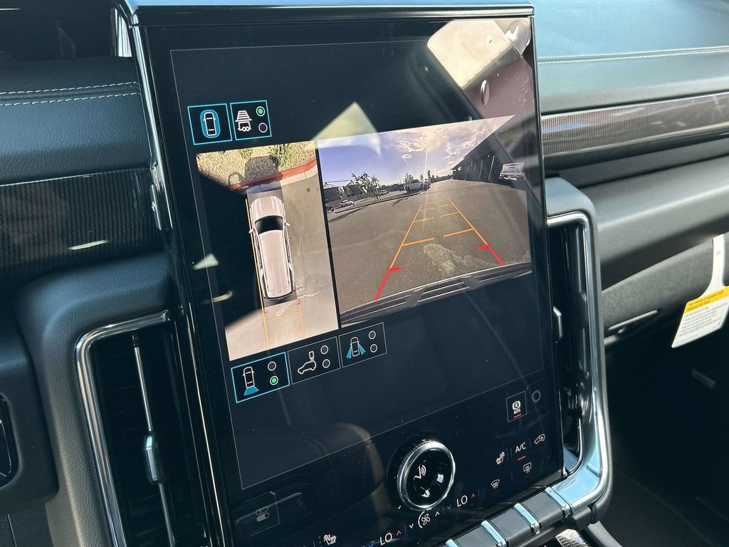 New 2026 GMC Yukon XL Elevation AWD/4WD image 15