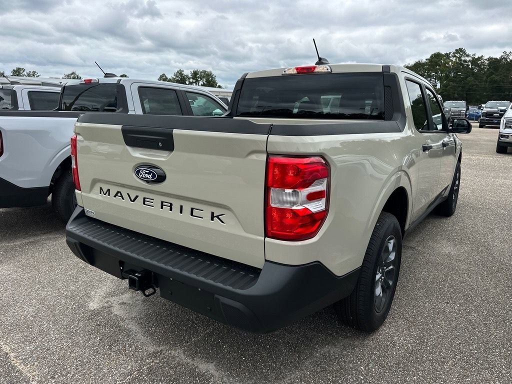 New 2025 Ford Maverick XLT FWD image 14