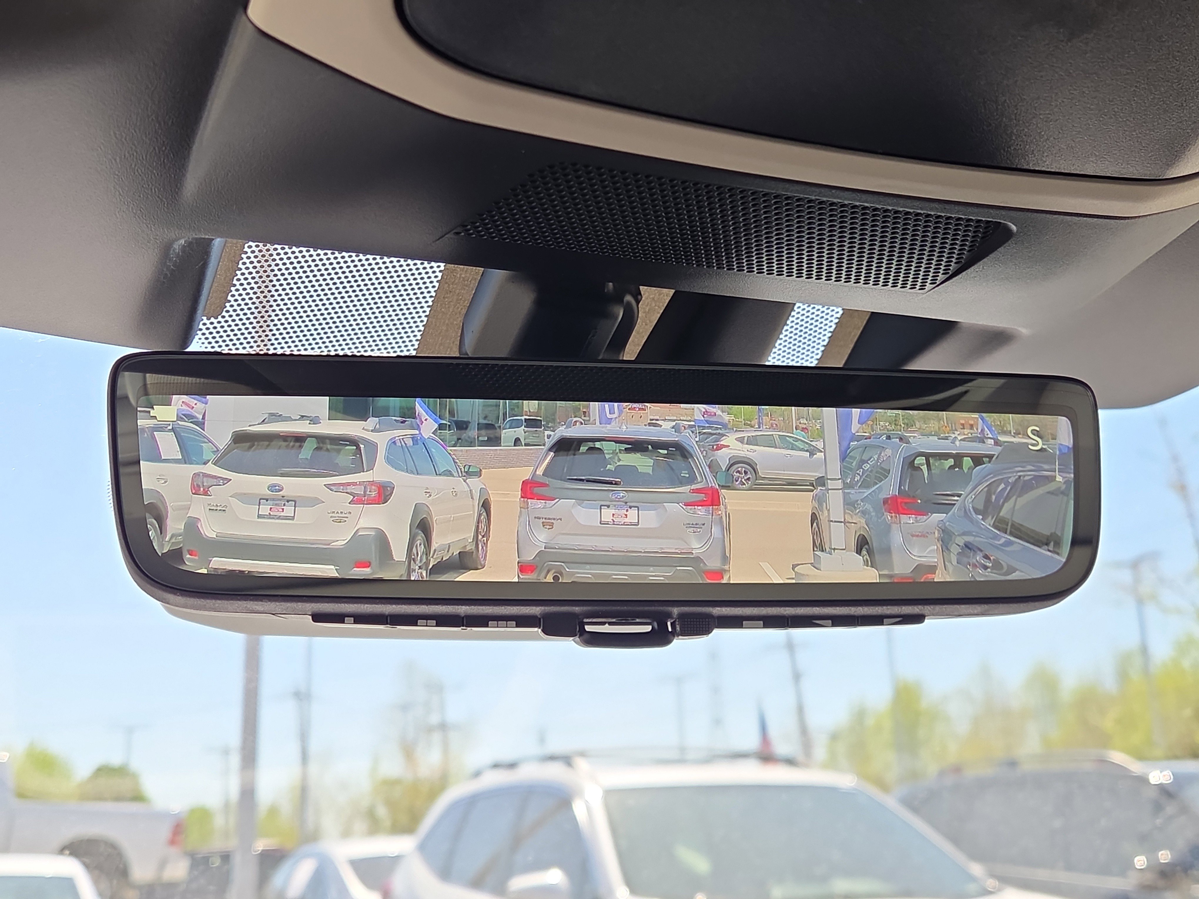 Used 2025 Subaru Outback Touring XT image 26