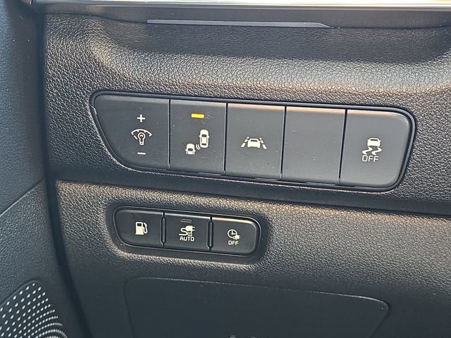 Used 2020 Kia Niro EX FWD image 23