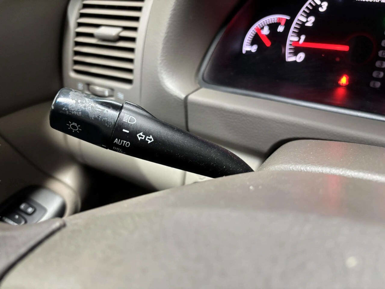 Used 2005 Toyota Camry LE image 31