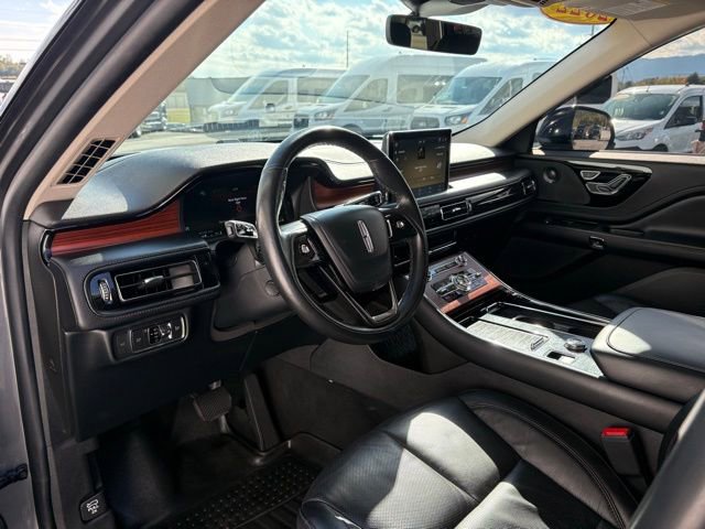 Used 2022 Lincoln Aviator Reserve w/ Elements Package Plus image 11