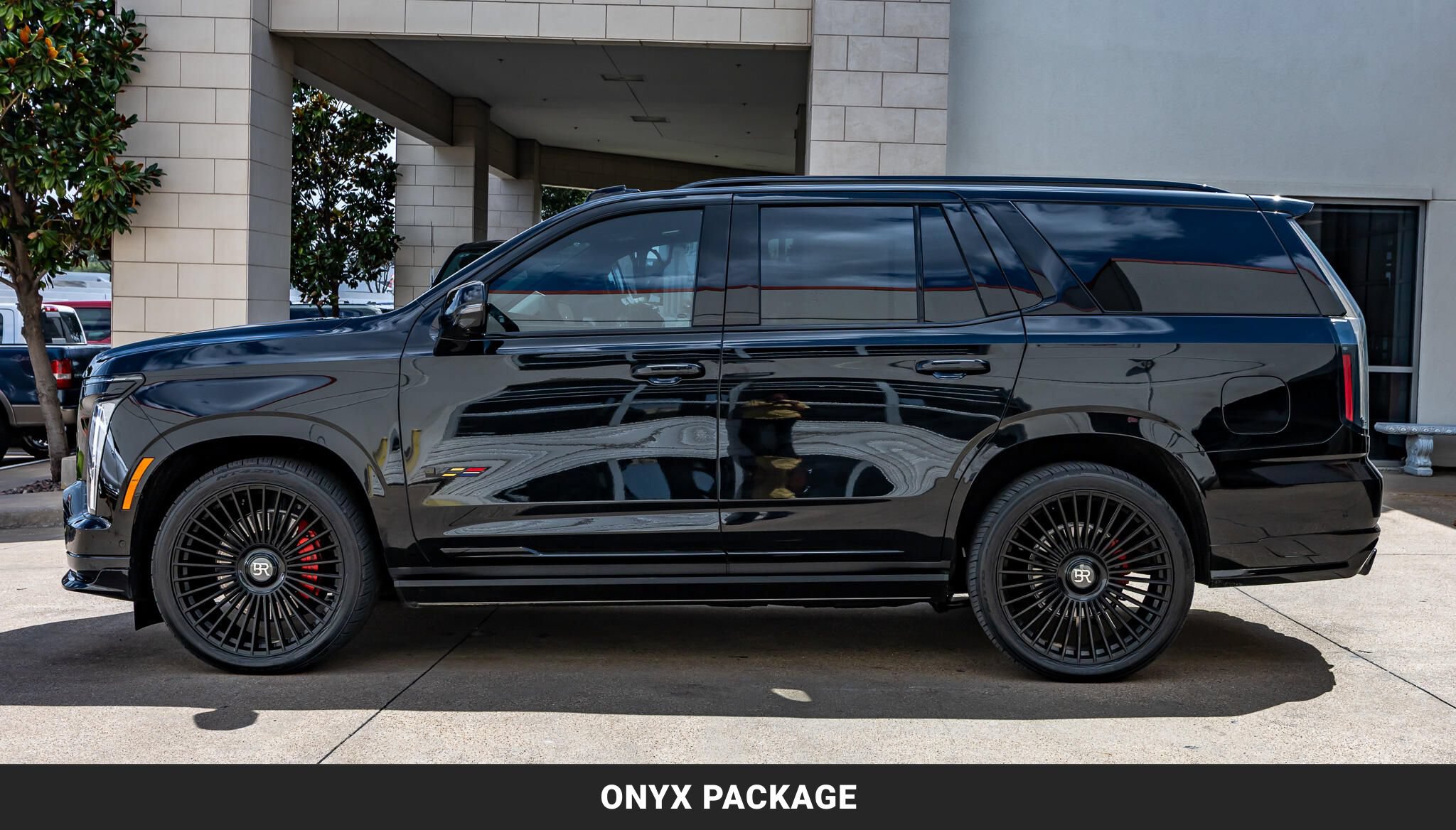 Used 2026 Cadillac Escalade V w/ LPO, ONYX Package AWD/4WD image 6