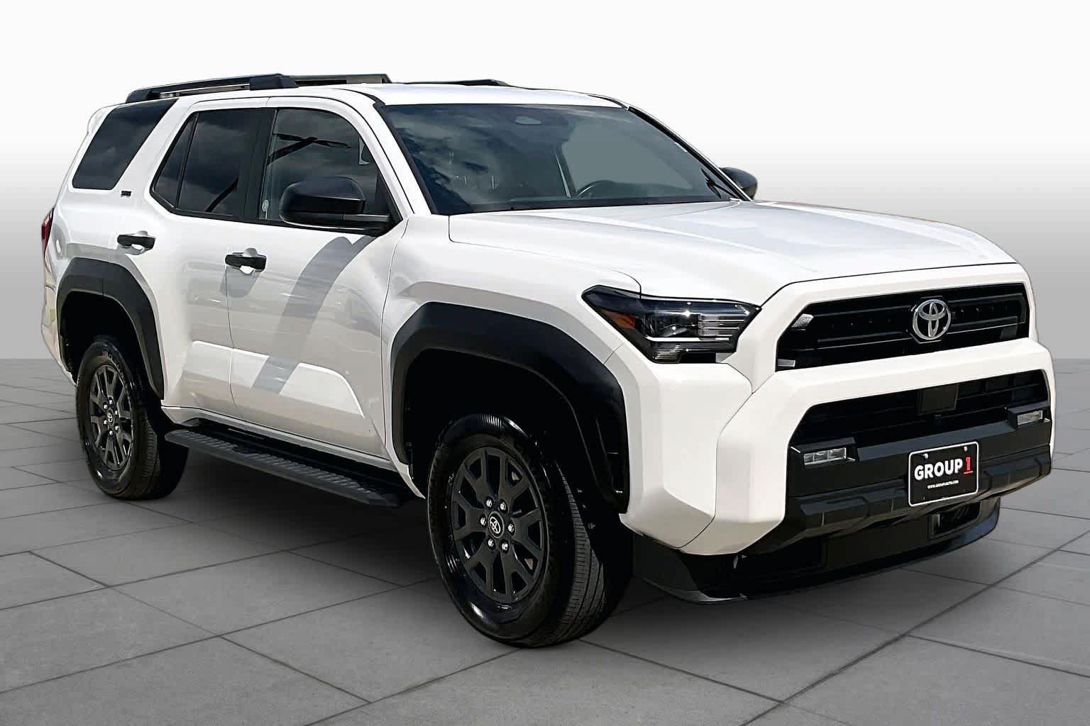 Used 2025 Toyota 4Runner SR5 AWD/4WD image 3
