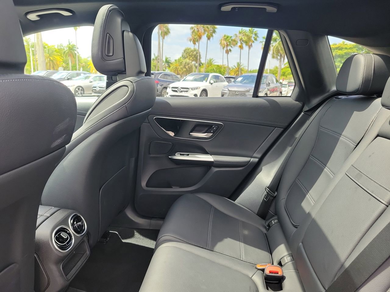 Certified 2024 Mercedes-Benz GLC 300 image 13